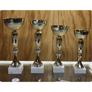 Copas metálicas en acabado dorado BC-2